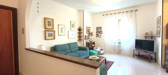 3 bedrooms Apartment in Isernia, Italy No. 48547 7
