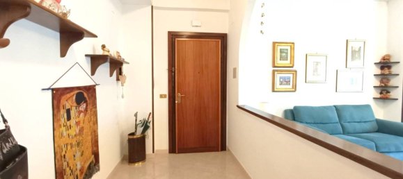 3 bedrooms Apartment in Isernia, Italy No. 48547 10