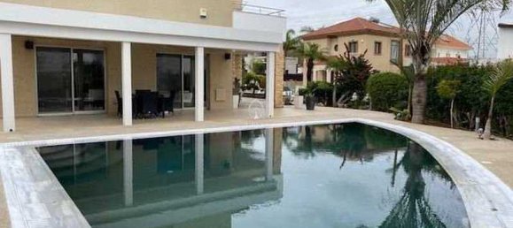 6 bedrooms Villa in Kato Polemidia, Cyprus No. 19156 4