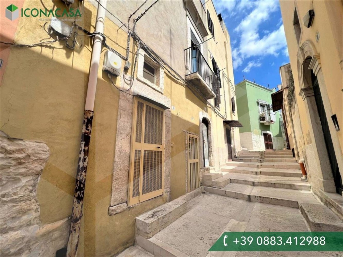 Квартира с 3 комнатами в Андрия, Италия № 128695