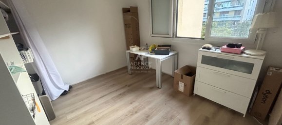 2 bedrooms Apartment in Poissy, France No. 133601 7