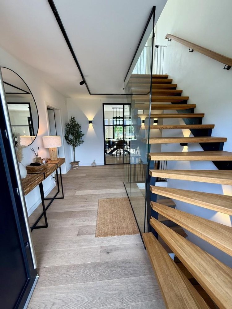 Casa de 5 habitaciónes en Steinburg, Germany No. 267147