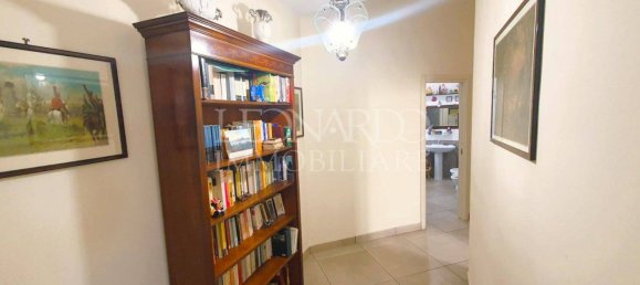 2 bedrooms Apartment in Naples, Italy No. 73636 11