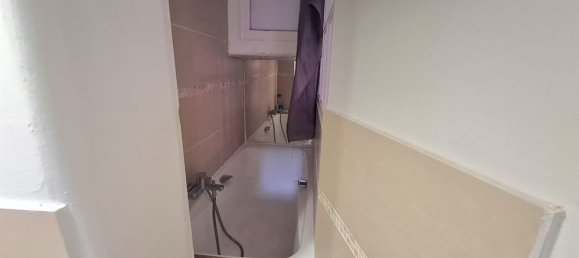 Studio à Paris, France No. 181833 3