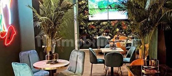 Propiedad comercial de 1 habitación en Rome, Italy No. 294075 4