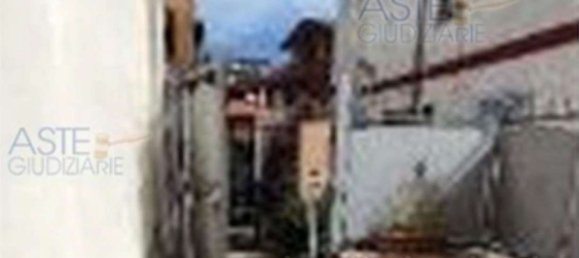 3 rooms Apartment in Mentana, Italy No. 190544 8