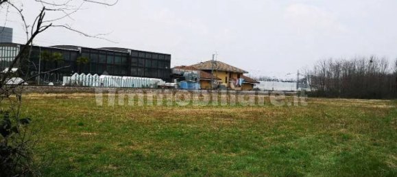 7020m² Land in Fontaneto d'Agogna, Italy No. 288169 7