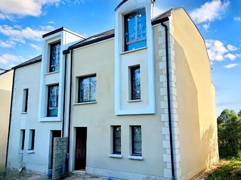 4 bedrooms House in Saint-Thibault-des-Vignes, France No. 175124