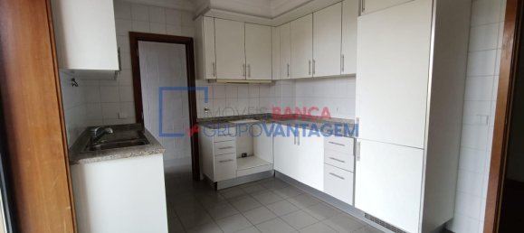 3 Schlafzimmer Wohnung in Porto, Portugal, Nr. 262958 6