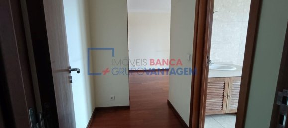 3 Schlafzimmer Wohnung in Porto, Portugal, Nr. 262958 13