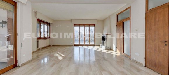 Apartamento de 8 habitaciónes en Brescia, Italy No. 311863 3