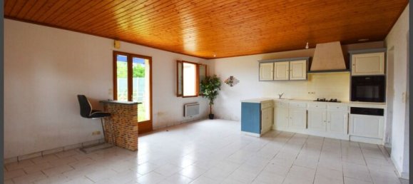 2 bedrooms House in Saint-Antoine-de-Breuilh, France No. 292331 4