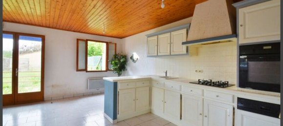 2 bedrooms House in Saint-Antoine-de-Breuilh, France No. 292331 3