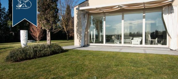 3 غرف نوم فيلا في San Giuliano Terme, Italy رقم 373690 2