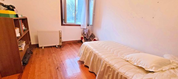 676m² Land in A Coruna, Spain No. 42047 4