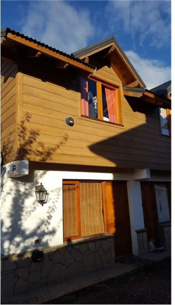 2 bedrooms House in Neuquen, Argentina No. 51336