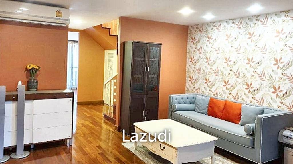 2 bedrooms Duplex in Bangkok, Thailand No. 13449
