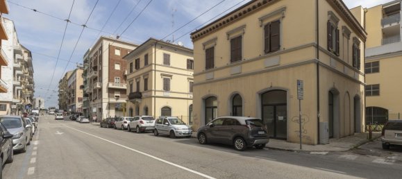 101m² Commercial property in Ancona, Italy No. 80559 8