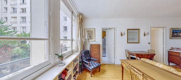 Studio in Paris, France No. 190389 13