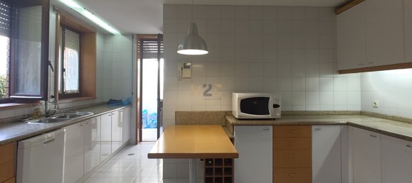5 bedrooms Villa in Matosinhos, Portugal No. 214766 7