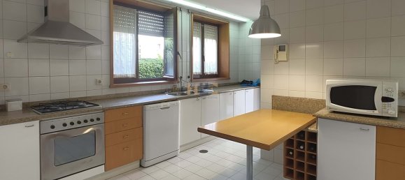 5 bedrooms Villa in Matosinhos, Portugal No. 214766 9