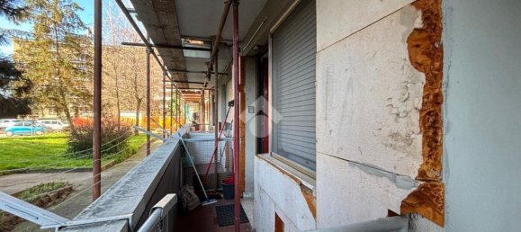 2-salle Appartement à Novara, Italy No. 214520 25