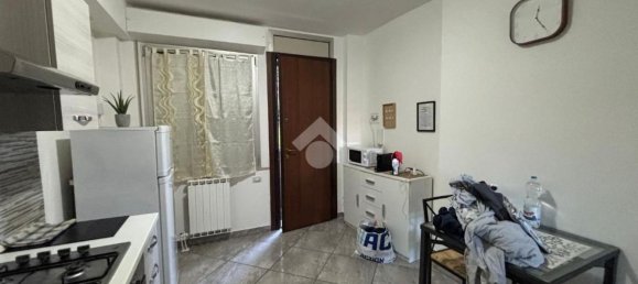 2-salle Appartement à Novara, Italy No. 214520 8