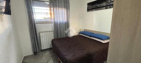 2-salle Appartement à Novara, Italy No. 214520 3