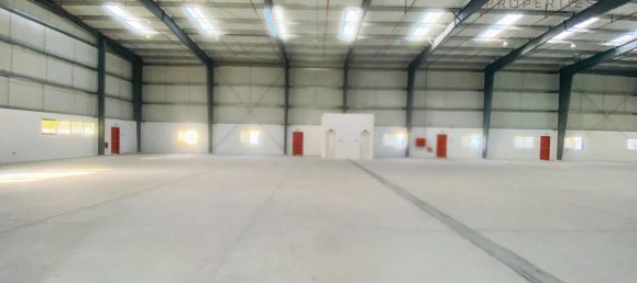 Склад 3065.8м² в Дубай, ОАЭ № 54800 2