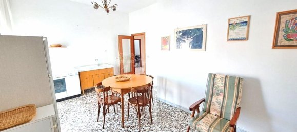Apartamento de 4 habitaciónes en Adelfia, Italy No. 234169 6