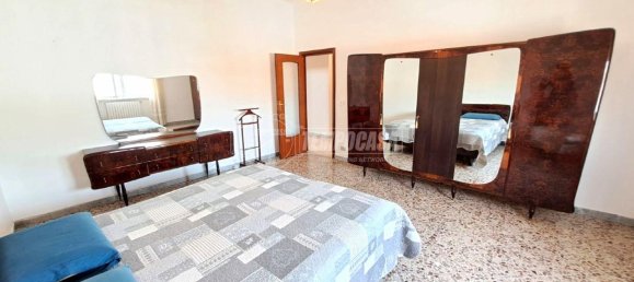 Apartamento de 4 habitaciónes en Adelfia, Italy No. 234169 27