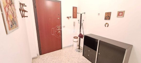 Apartamento de 4 habitaciónes en Adelfia, Italy No. 234169 3