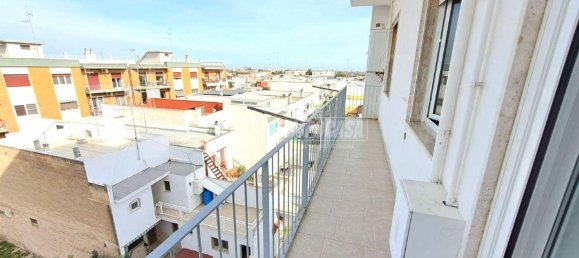 Apartamento de 4 habitaciónes en Adelfia, Italy No. 234169 16