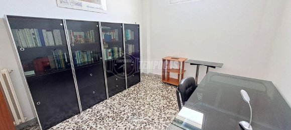 Apartamento de 4 habitaciónes en Adelfia, Italy No. 234169 37