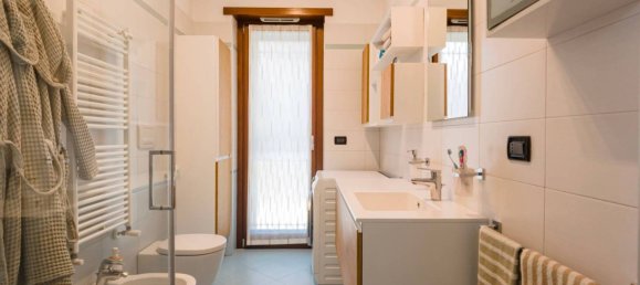 Apartamento de 2 dormitorios en Rivoli, Italy No. 264123 32