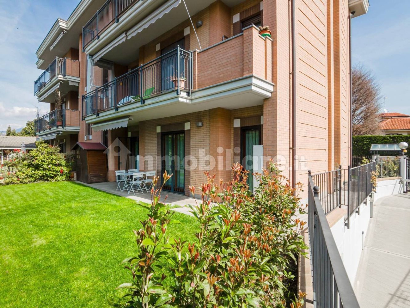 Apartamento de 2 dormitorios en Rivoli, Italy No. 264123