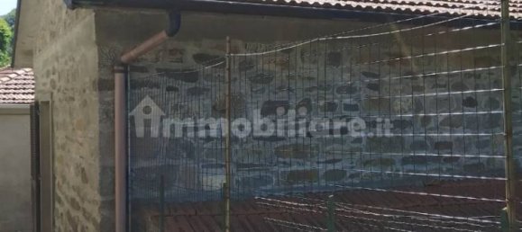 3 bedrooms House in Zeri, Italy No. 277165 18