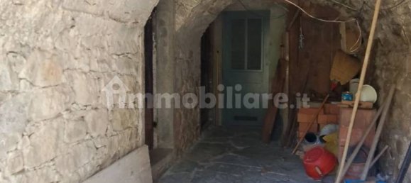 3 bedrooms House in Zeri, Italy No. 277165 8