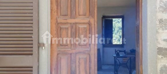 3 bedrooms House in Zeri, Italy No. 277165 17