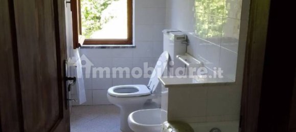 3 bedrooms House in Zeri, Italy No. 277165 16