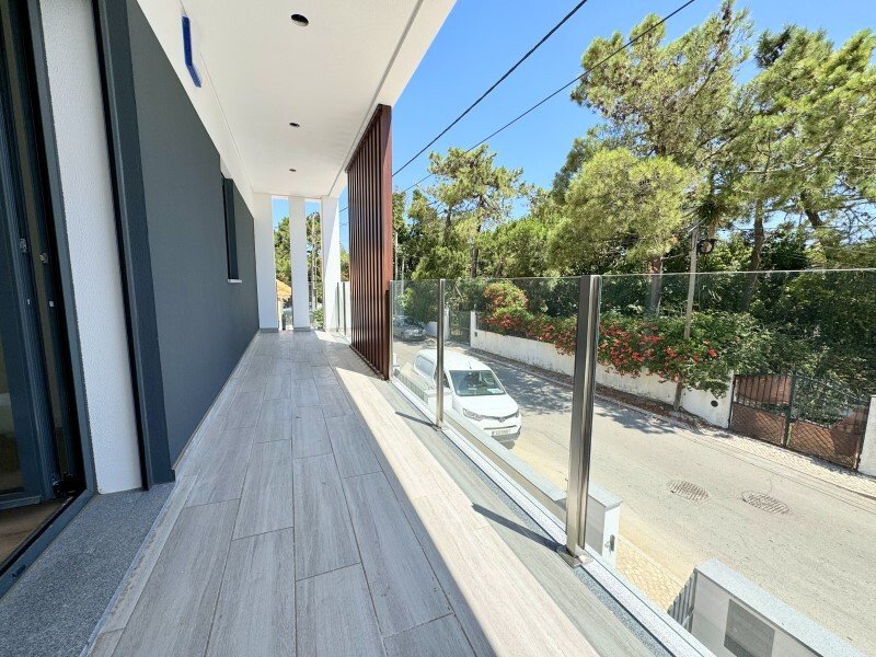 4 Schlafzimmer Villa in Almada, Portugal, Nr. 208933