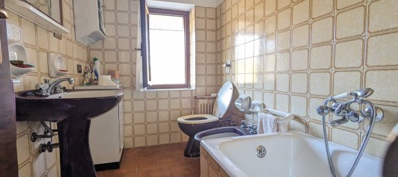 5 bedrooms House in Brissago-Valtravaglia, Italy No. 69566 12