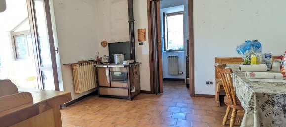 5 bedrooms House in Brissago-Valtravaglia, Italy No. 69566 2