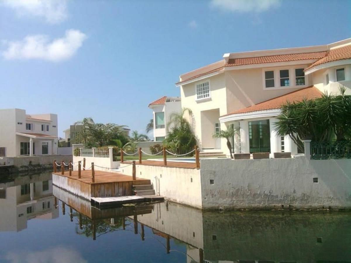 4 bedrooms House in Mexico No. 150196