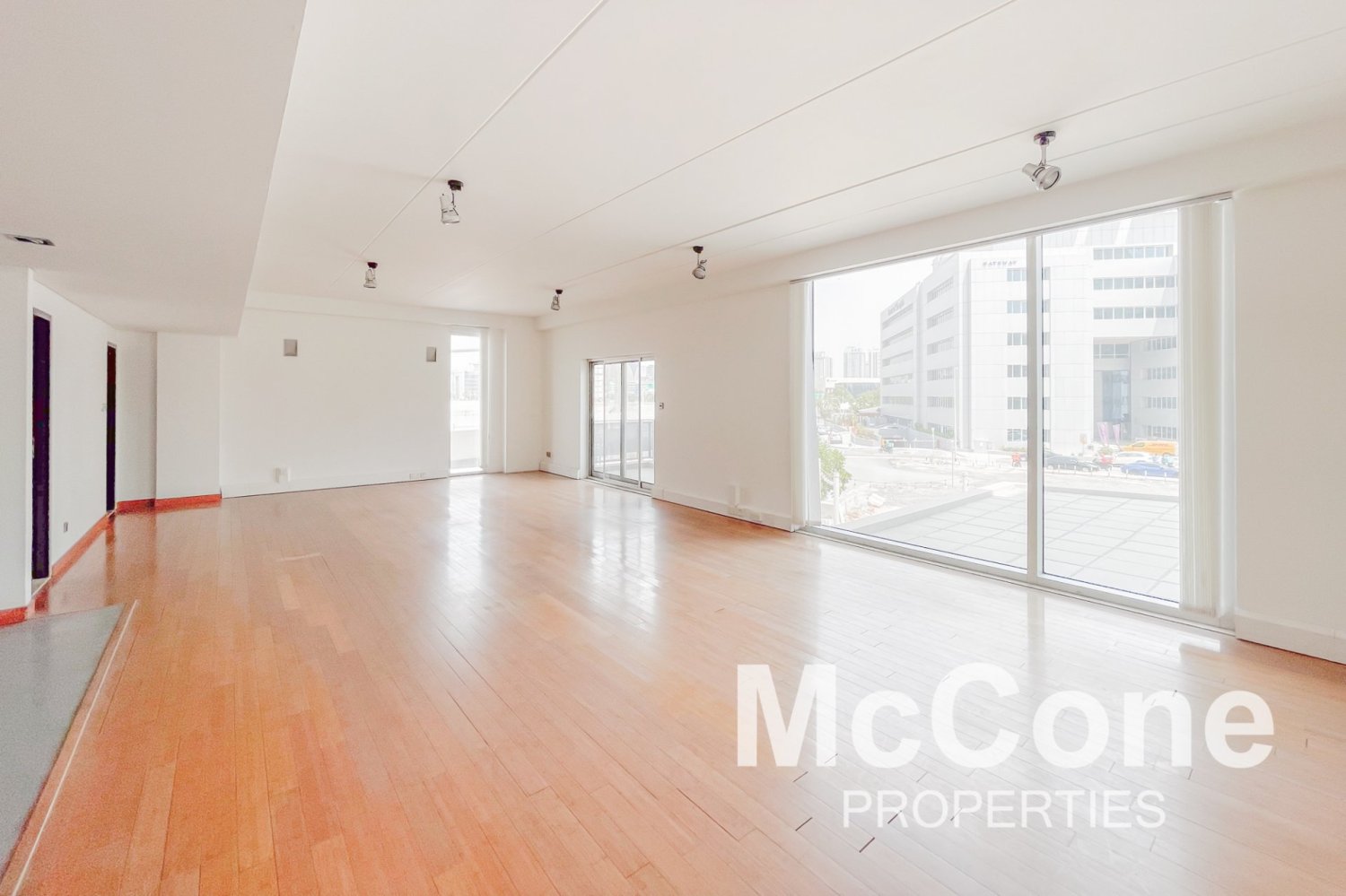  مكتب في Dubai Media City, UAE 80.64متر مربع رقم 32936