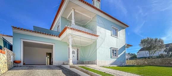3 bedrooms House in Sesimbra, Portugal No. 185441 2