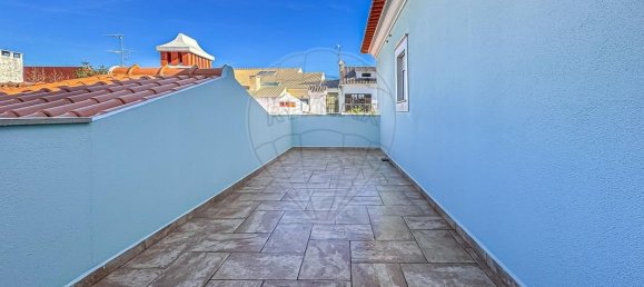 3 bedrooms House in Sesimbra, Portugal No. 185441 11