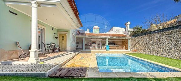 3 bedrooms House in Sesimbra, Portugal No. 185441 8
