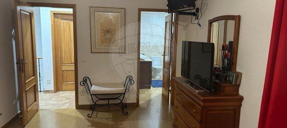 3 bedrooms House in Sesimbra, Portugal No. 185441 21