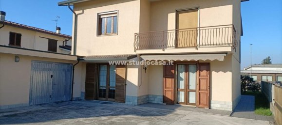 4 rooms Villa in Trescore Cremasco, Italy No. 112975 4